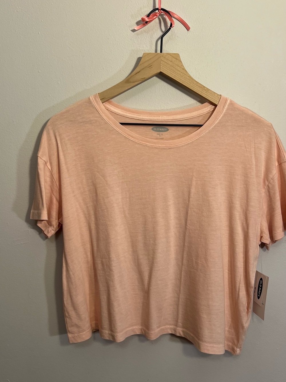 Old Navy Short-Sleeve Crewneck Cropped Tee in Pink Bamboo Small